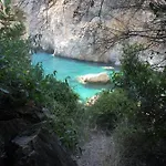 Zeytinada Ve Goezleme Hostal *