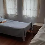 Zeytinada Ve Goezleme Hostel Guneykoy